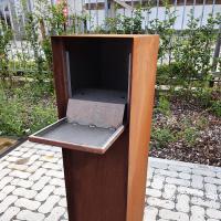 Caixa de cartas de metal Escultura de aço corten Arte ao ar livre Artesanato de polir