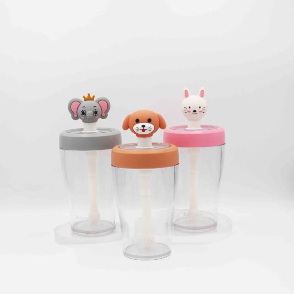 Kids Transparent Plastic Water Bottles With Cartoon Bear Stopper