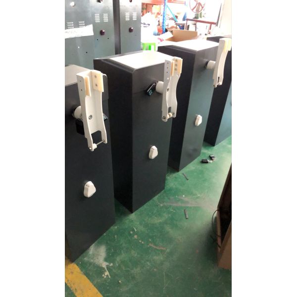 Side Mounted Automated Barrier Gate , Parking Boom Gate For Secure Access Control