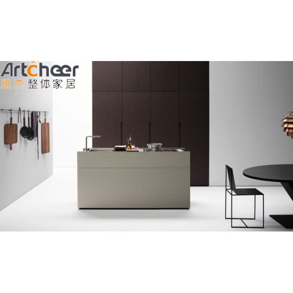 Кухонные шкафы для маленьких комнат с индивидуальным цветом и островным шкафом в современном дизайне