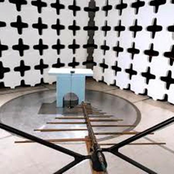 Sécurisez vos données et vos recherches vocales avec une chambre anéchoïque EMI 14KHz-40GHz pour les environnements à haute fréquence