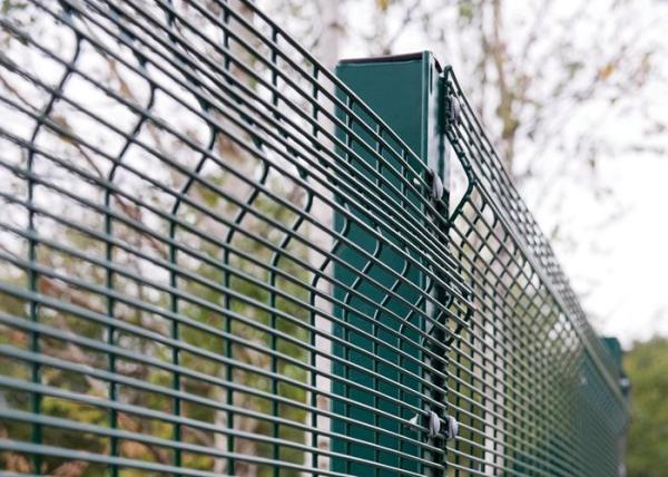 900-2500mm Height Prison Anti Climb Wire Mesh Fencing PVC Coated 4ft 8ft