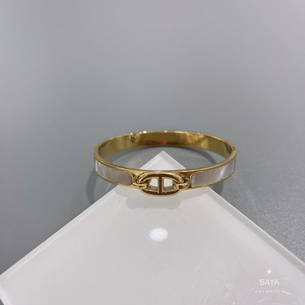 58x44mm 18K Gold Stainless Steel Bangle Horseshoe Buckle White Fritillary Open Bracelet