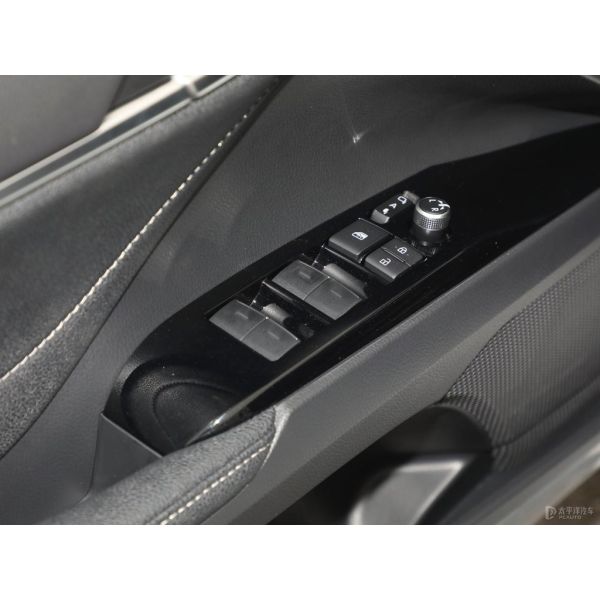 Седан Toyota Camry 2023 2.5hq Mh EV Двойной двигатель Флагманский гибридный автомобиль Бензиновый автомобиль