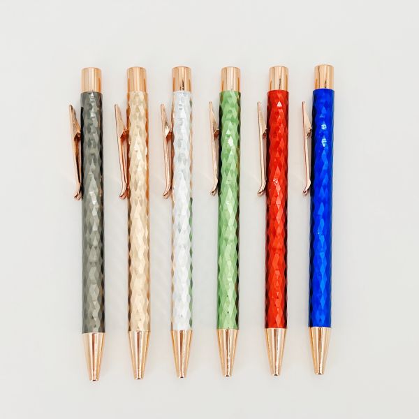 Nouvel arrivée Rhombus Diamant coupe de surface couleur stylo à bille de métal pour l' école