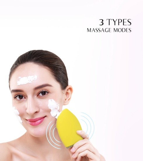 Food Grade Mini Silicone Facial Cleansing Brush ABS Material With USB Cable