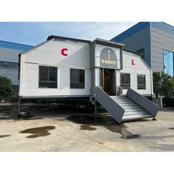 Large Banquet Trailers for Community Events , Catering Services and Wedding / Birthday Party Venues