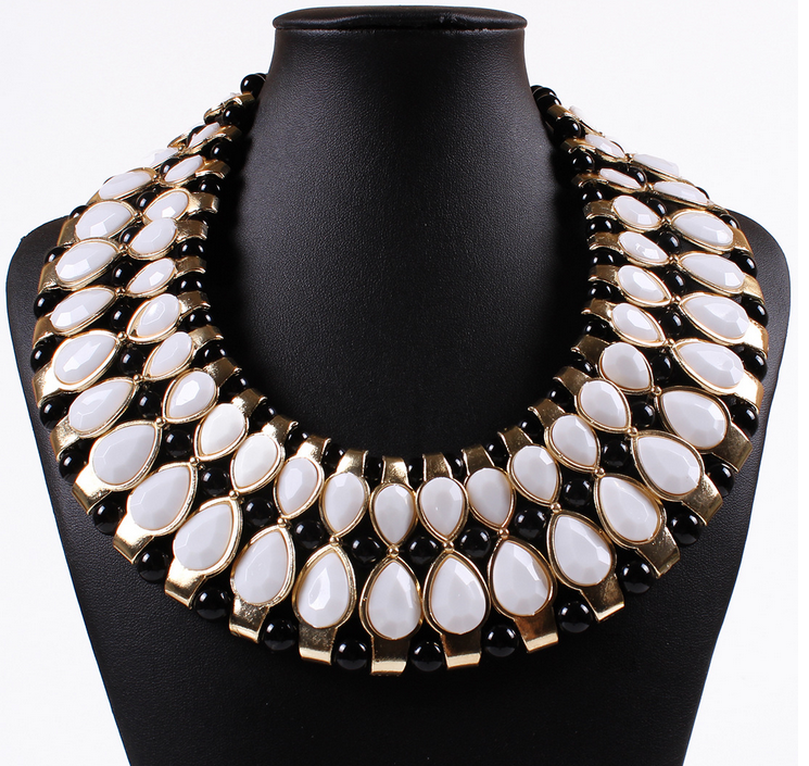 Necklaces hit color resin exaggerated personality clavicle chain jewelry