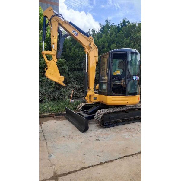 EPA used mini excavator 1ton 3ton 5ton CAT301.7 CAT303 CAT303E CAT305 Cheap mini digging machine used CAT303