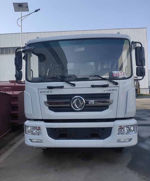 Intelligent Control Eco-Friendly Water Sprinkler Truck with 11.14 Cubic Meters Tank for Road Cleaning and Dust Suppression