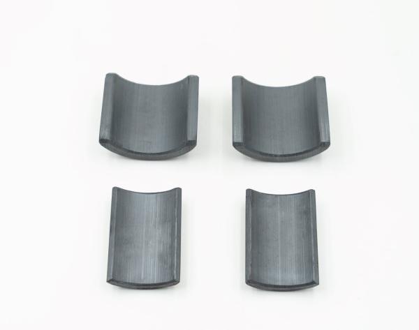 Temperature Fired Permanent Ferrite Magnets with Container Capacity 432pcs and Tile Structure