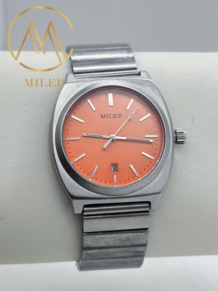 Manufacture Custom Logo Quartz Wrist Watch A Unique and Memorable Corporate Gift