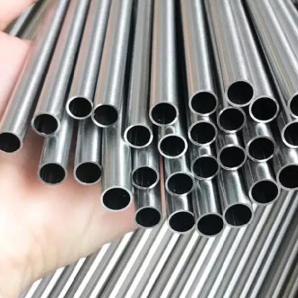 ASTM A36 API 5L Carbon Steel Seamless Pipe Black Customized Bright