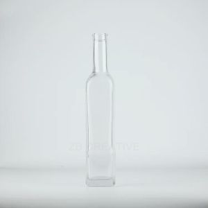 500ml High White Glass Whisky Bottle With Cork Top For Premium Spirits Packaging