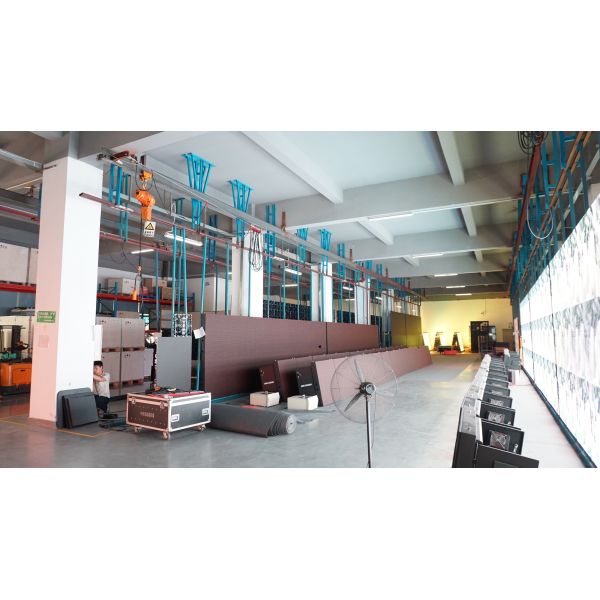 Специальное размеры Высокая яркость P6 Наружный фасадный светодиодный экран с средним источником питания