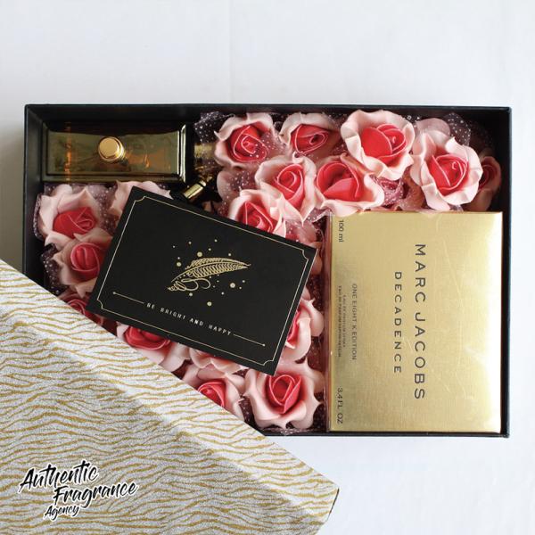 4C Offset Printing 1200gsm Calendaring Bouquet Gift Packing Boxes