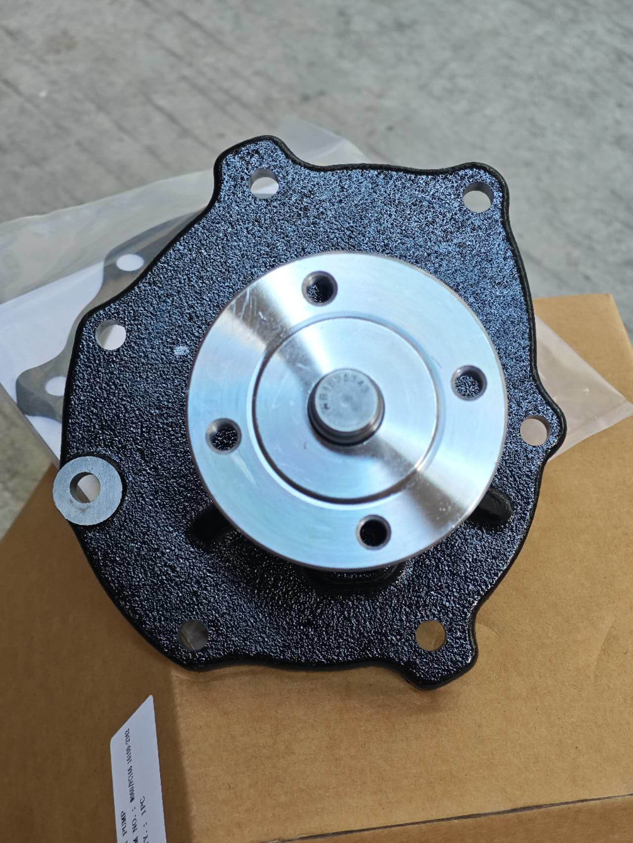 16100-2532 16100-3000 WATER PUMP FOR HINO W06E