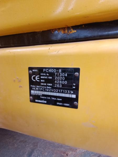 Komatsu ExcavatorPC 400-8 Track Walk with 3100h Usage in Excellent Condition