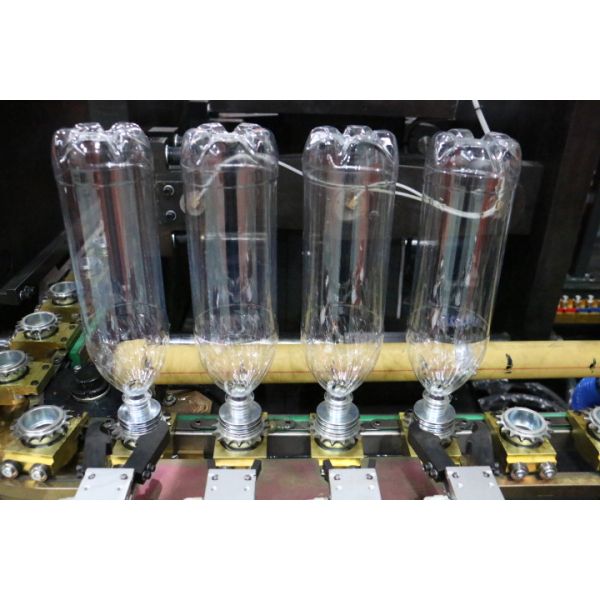 PET Bottle Stretch Plastic Bottle Making Machine Four Cavity Fully Automatic