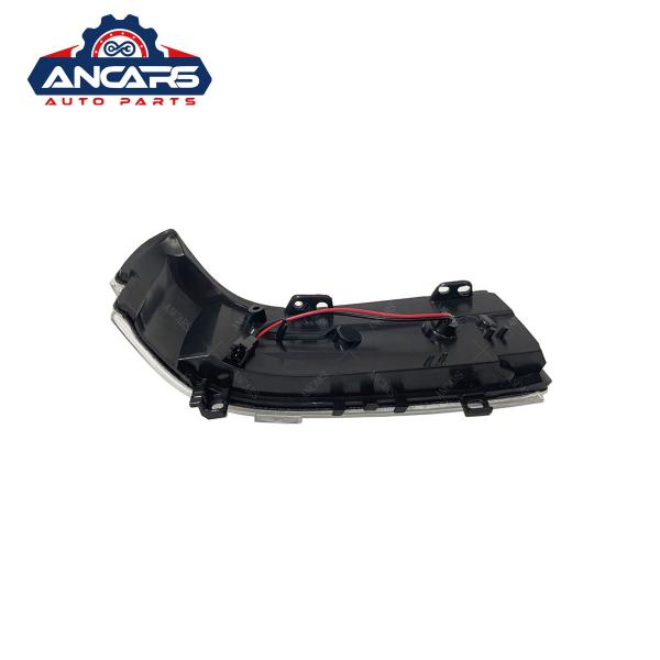Mitsubishi Side Mirror Signal Light  V97 06-19 8351A029 8351A030