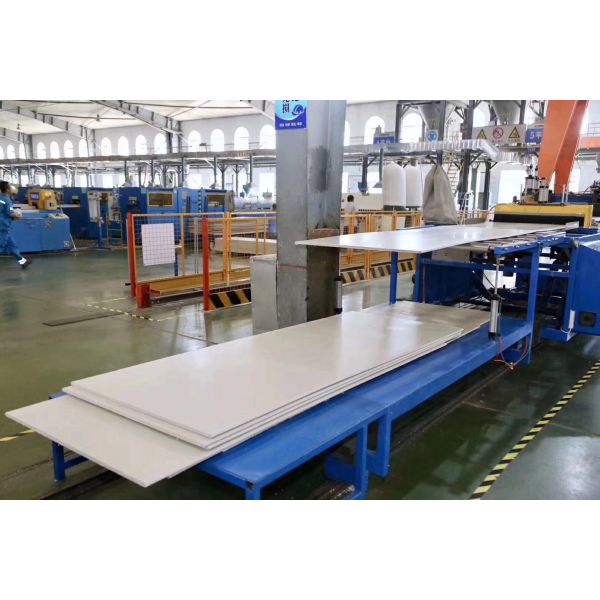 High Efficiency Hollow Building Plastic Construction Formwork Machine