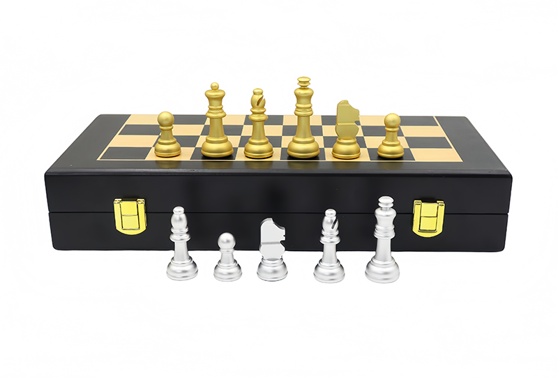 Foldable International Chess Set with Lightweight Aluminum Alloy Pieces and Customized Logo for Travel & Home Decoration
