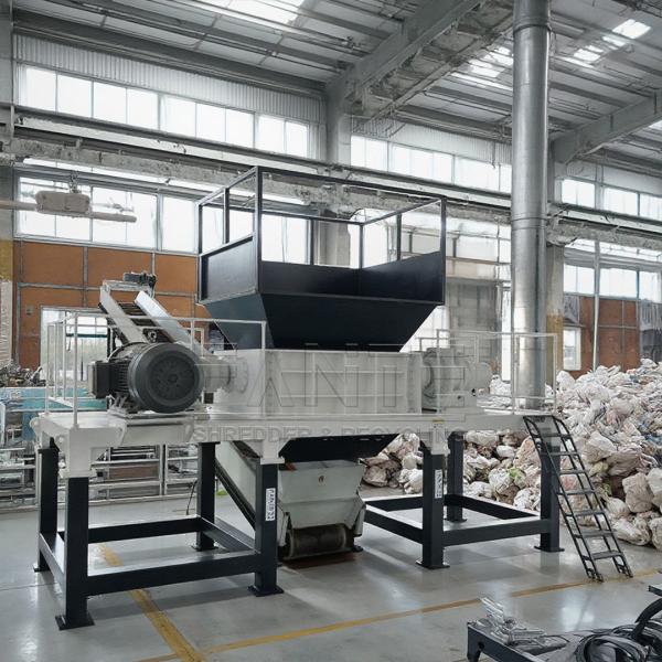 Particle Size Control Adjustable Output From 50mm to 5mm for Cardboard, Plastic or Metal Chips