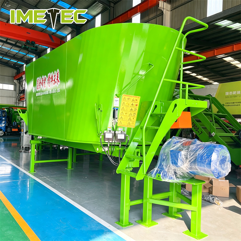 380V Mini Stationary Vertical TMR Feed Mixer 9 -36m³ Customizable