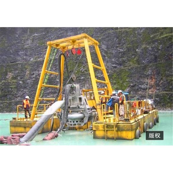Submersible Sand Dredge Pump Boat 25kw Cutter Power 50-70m3/h Working Capacity