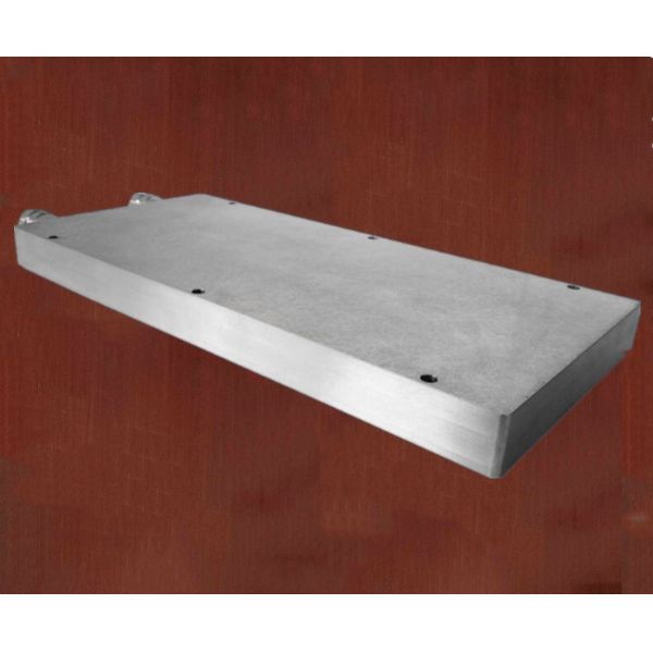 3003 / 4045 прессовал алюминиевый щит между источником света и механизмом воды канала ориентированный на заказчика