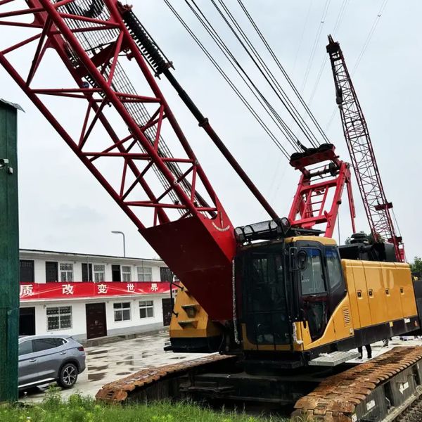 Used QUY55 55 Ton Crawler Crane for Construction Gradeability 30% Original Sale