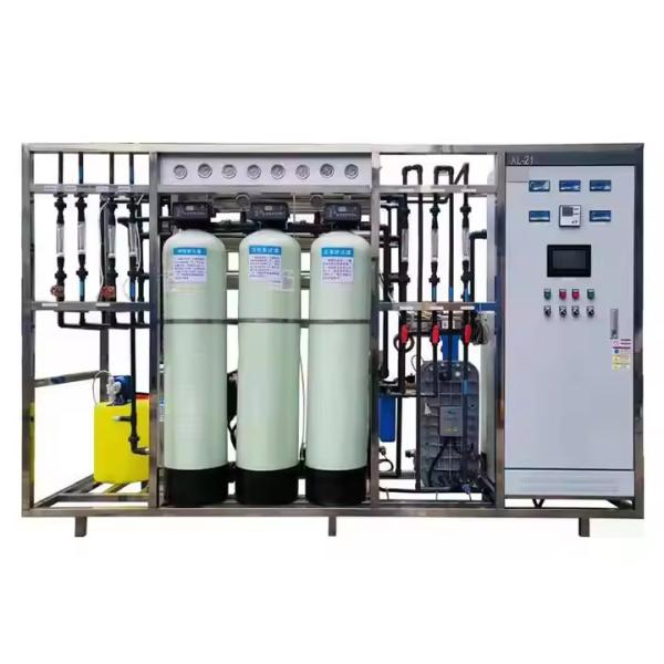 Système de purification d'eau à énergie solaire stable et automatique pour la protection de l'environnement