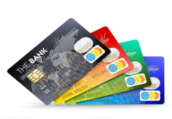 Feuille de base en PVC d'épaisseur personnalisée, blanche, imprimable, couche intermédiaire pour cartes plastiques