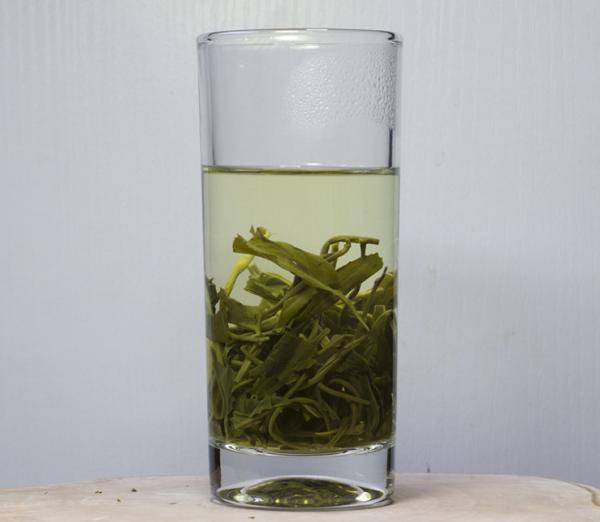 Ecological small green tea shouning mountain cloud tea 2018 new tea drying green
