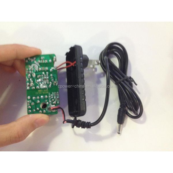Plug In AC/DC Adapter Charger with CE Certification and 3.2V-5.4V DC Output Variations