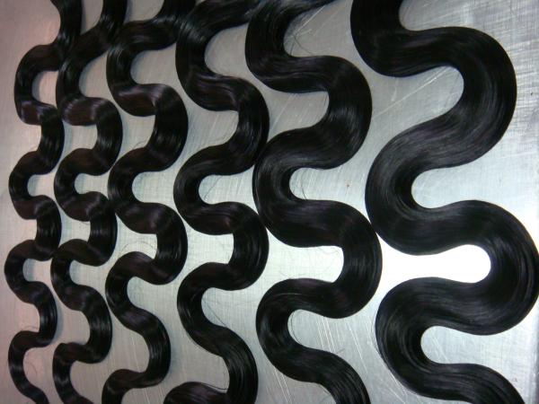 Clip dans les extensions de cheveux résistant à la chaleur Boîte et fermeture Noir sur mesure
