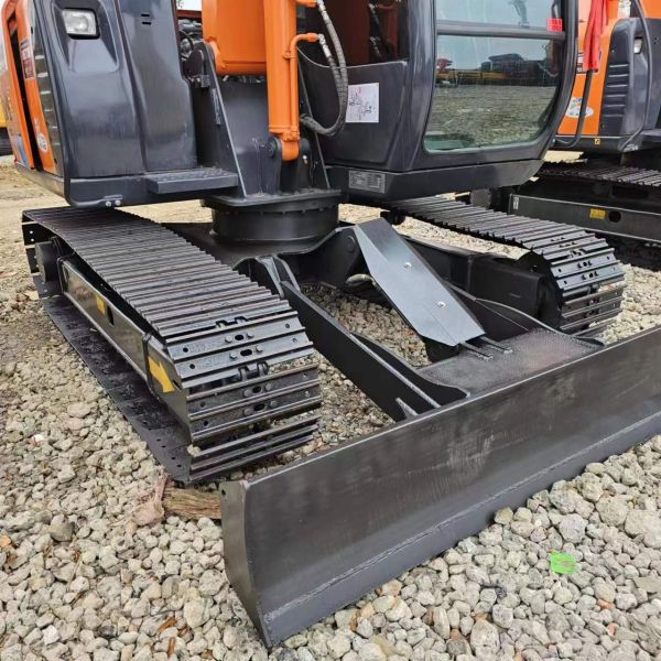 Second Hand Used Excavator Equipment Original Hitachi ZAXIS70Zx70-3 Zx70-5 Zx70-5g Zx70 Used Hitachi Excavator