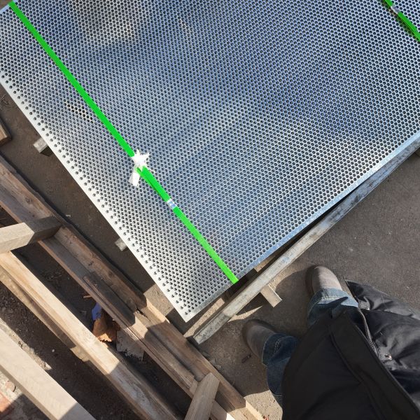 5mm Thick Steel Anti Slip Perforated Metal Sheet For Mining Screen