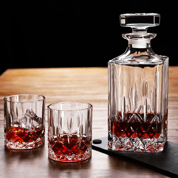 Неэтилированный ясный графинчик красного вина, уникальный форменный набор стекла ликера вискиа