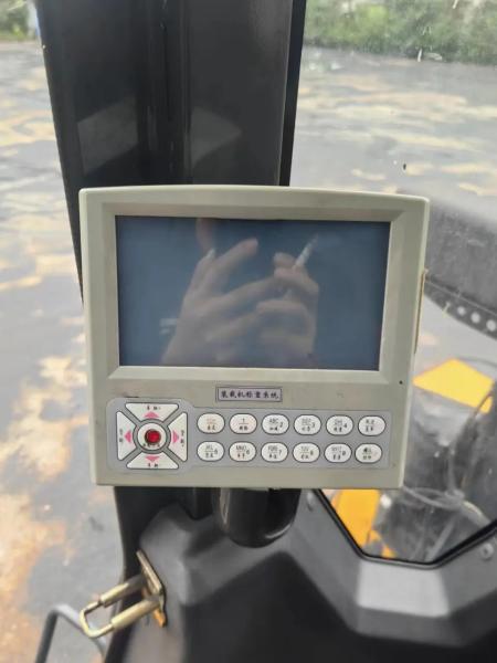 Second Hand LIUGONG ZL50E Compact Wheel Loader 5ton Tonnage Fuel Power Mode