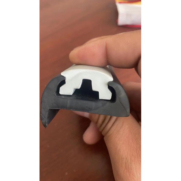 П-типовые бамперы с силиконовой резиновой вставкой Срок оплаты 30% депозит 70% остаток