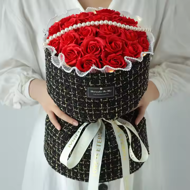 Vente à chaud Nouveau arrivée mousse artificielle éternelle fleurs de savon Bouquet Rose cadeau de la Saint-Valentin