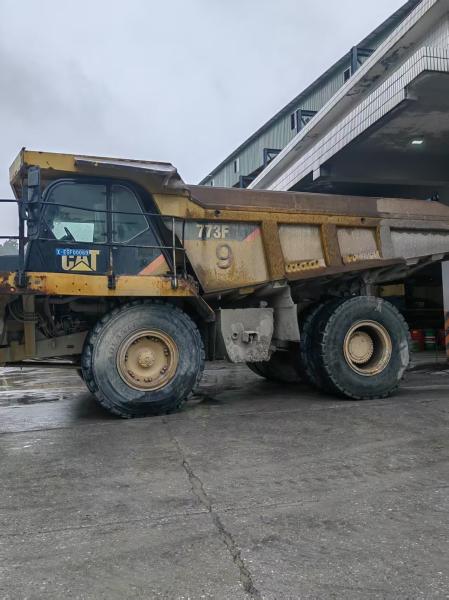Used Caterpillar 773F Mining Truck Reliable High-Capacity Hauler