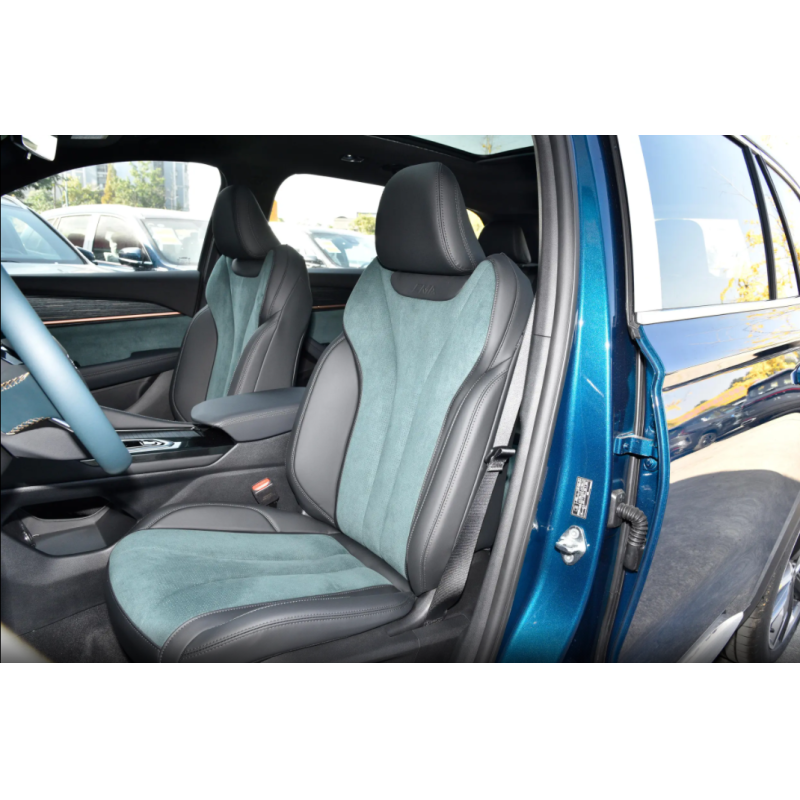 Manjaro Geely Xingyue L 2.0TD Power Automatic Two-Drive SUV with 5 Seats and 2 Airbags