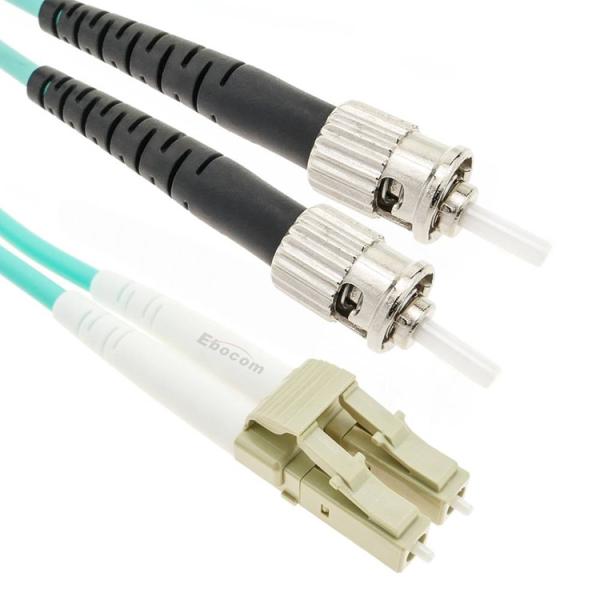 Double fil de patch LC à ST Om3 om4 Multimode 2,0 mm 3,0 mmFibre Efficacité équipement réseau haute vitesse