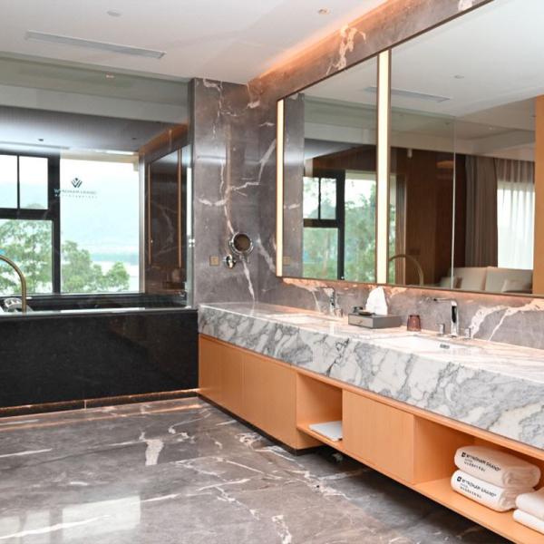 Standard King Size Bedroom Set Furniture For WYNDHAM-GRAND-ZQ Resort Hotel In Foshan