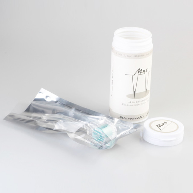 Transparent Derma Roller MNS 192 Microneedle Handle for OEM Manufacturing