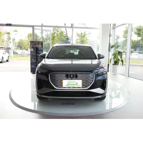 Pure Electric 204 HP Motor 2023 Audi Q4 e-tron the Flagship German 's Energy 5-Door 5-Seater SUV with Design and Materials