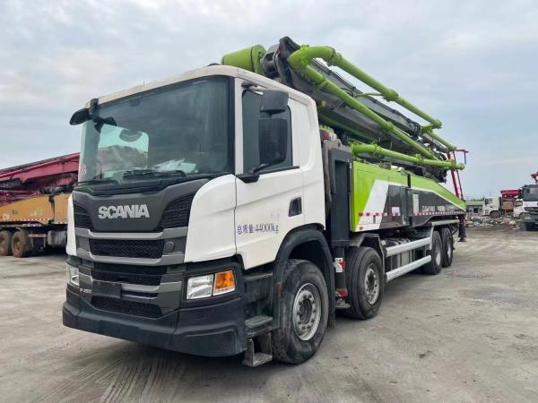2020 Zoomlion 56m Pompe à béton vert Camion machine de construction Camion pompe montée