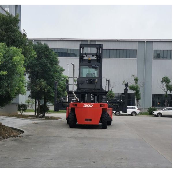 Обработчик контейнера двигателя гибкий 20ft Cummins QSB6.7 40ft пустой на штабелировать 3 слои